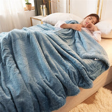 Load image into Gallery viewer, Green fleece blankets and throws Adult Thick Warm winter Blankets Home Super Soft duvet luxury solid Blankets On twin Bedding